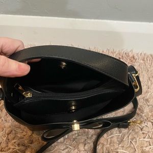 Black bow mini tote